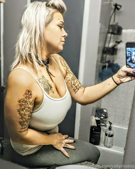 valkyrieskiss free star images