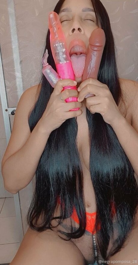 negrapomposa 28 pornstar sexy image