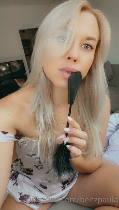 benzpaula nice actress photos