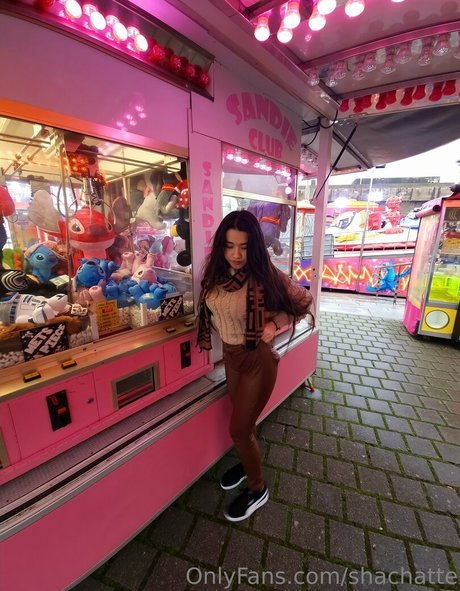 shachatte exclusive actress gallery