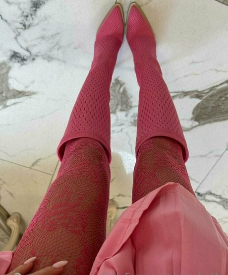 shachatte star erotic pictures