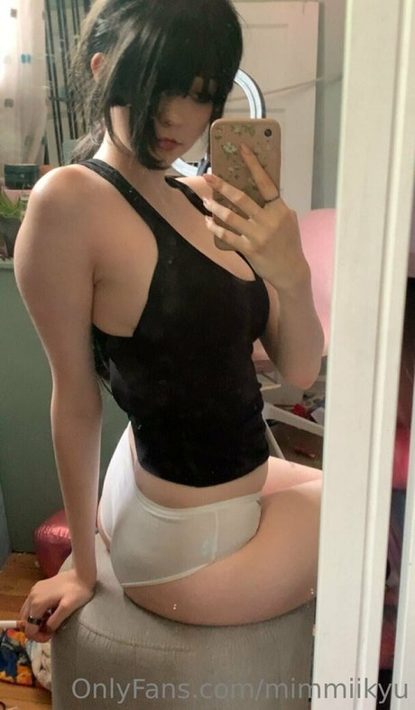 mimmiikyu pornstar naked img
