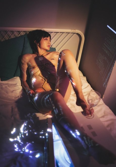 aooomi model high quality picture