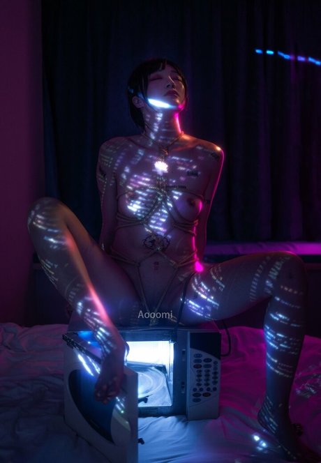 aooomi nude model gallery
