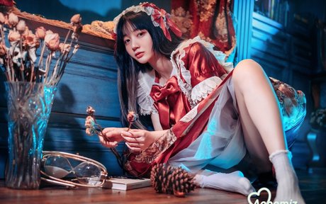 aooomi naked actress galleries