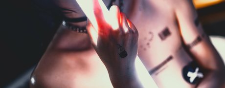 aooomi erotic model image