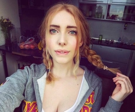 Alissa Strekozova perfect actress photos