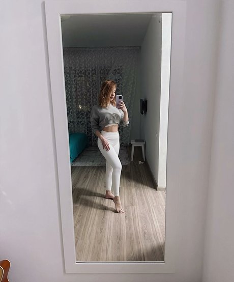 Alissa Strekozova pornstar hd img