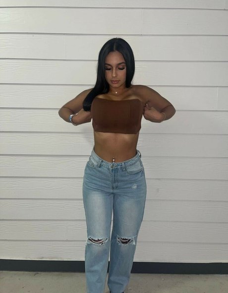 Emma Petisco xxx pornstar pics