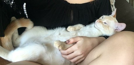 gbrllareis model hd pictures