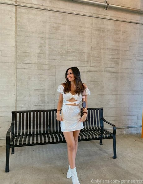 itsgenzzbabyy exclusive actress photo