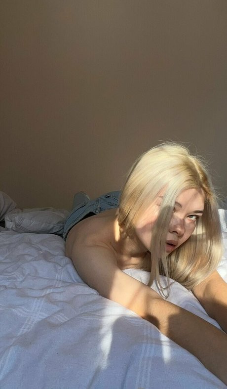 anna ocori sexy star image