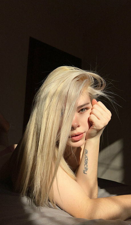 anna ocori naked actress image