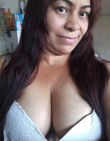 ConteUdo Escondido pornographic model picture