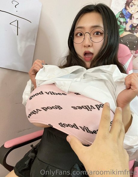 aroomikimfree hd actress photo