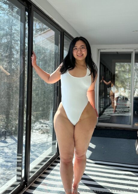 aroomikimfree pornstar beautiful photo