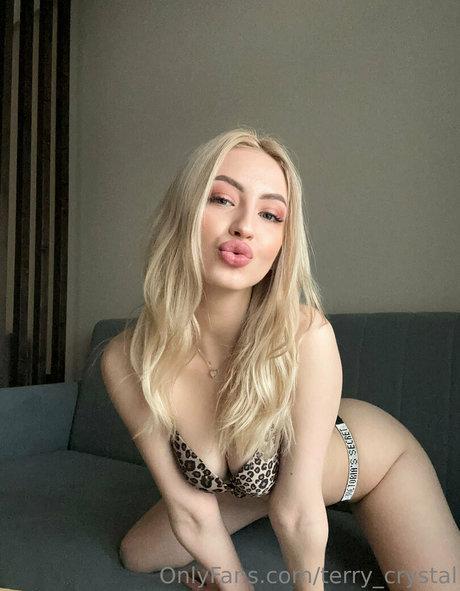 terry crystal perfect actress pic