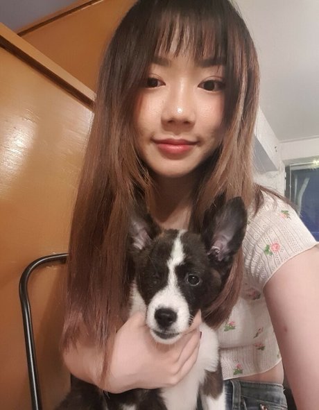 Bubbly live pornstar adult pictures