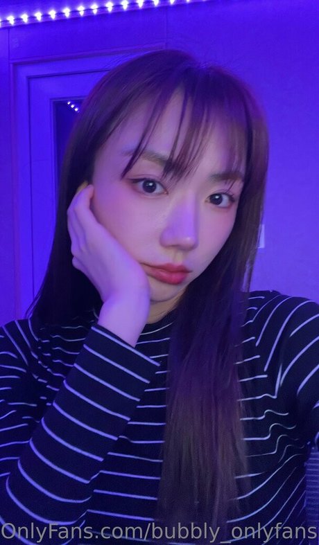 Bubbly live pornstar xxx image