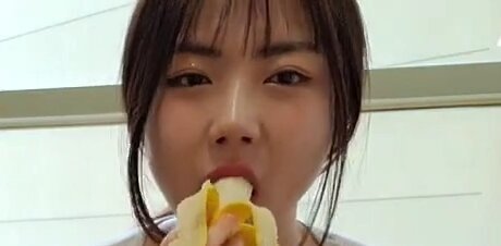 Bubbly live xxx actress picture