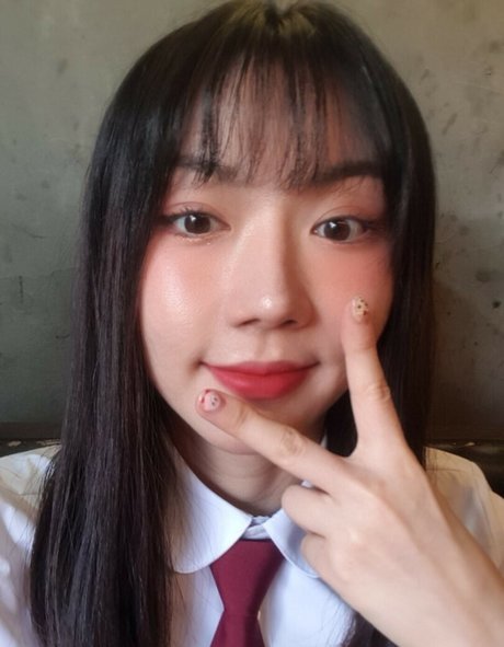 Bubbly live model high quality gallery