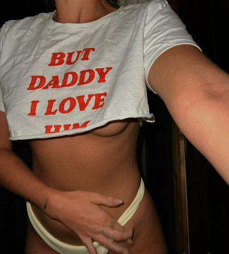 toomuchmariaaa adult model picture