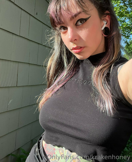 krakenhoney high quality pornstar pics