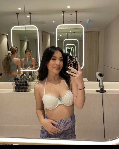 Ara Chun pornstar perfect pictures