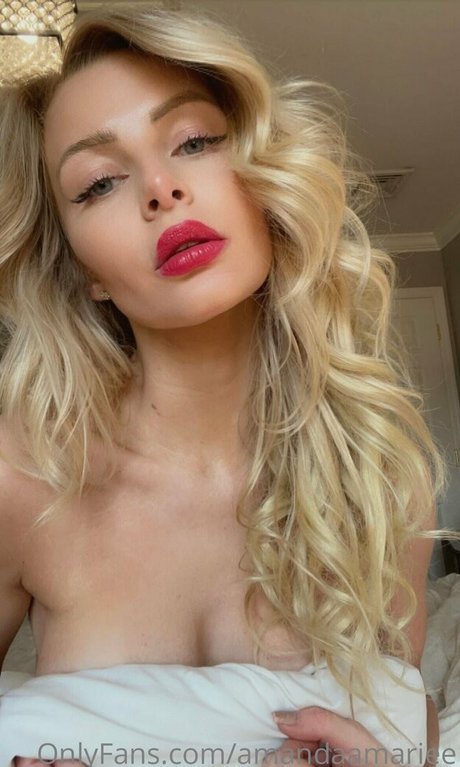 Amandaamariee actress photos