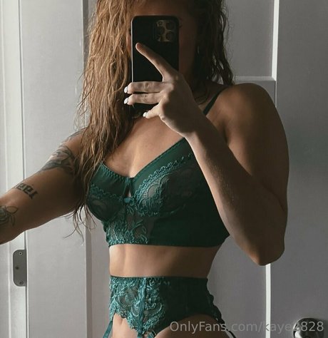 kaye2828 hot star photo