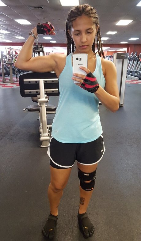 Domi Cosplay model perfect pic