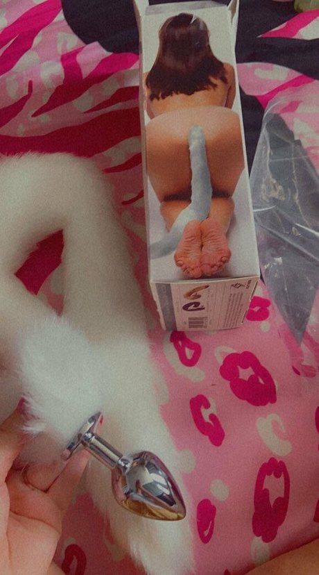 leleannee xo free pornstar hd picture