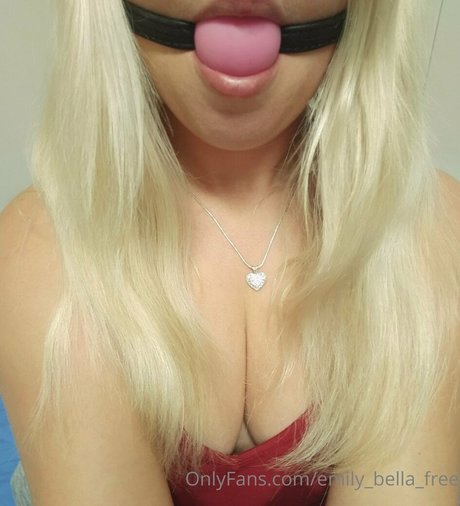 emily bella free nudes pornstar photos