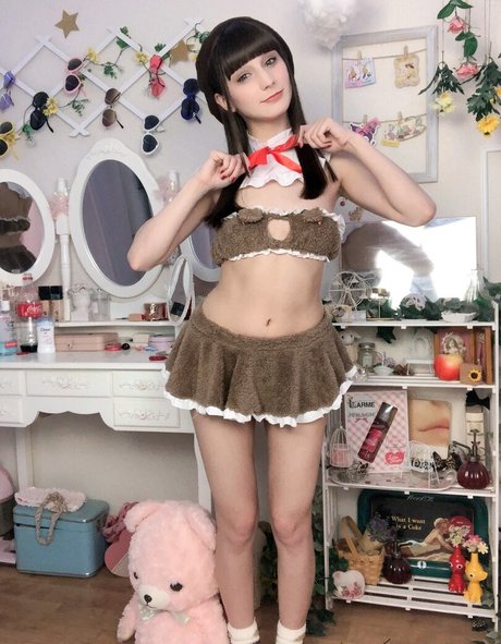 Schyler Reighn adult model pics