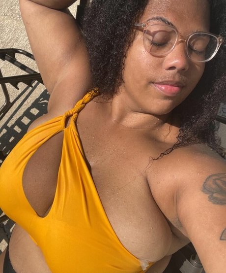 WeightOffAsh pornstar nude image