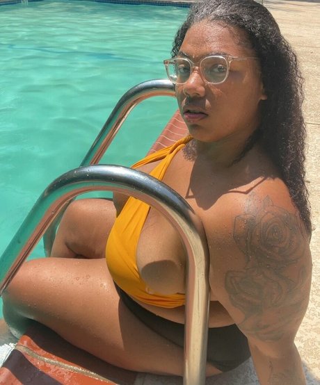 WeightOffAsh perfect model gallery