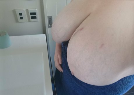 maiahana perfect model pics