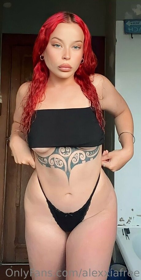 alexxiafree pornstar naked img
