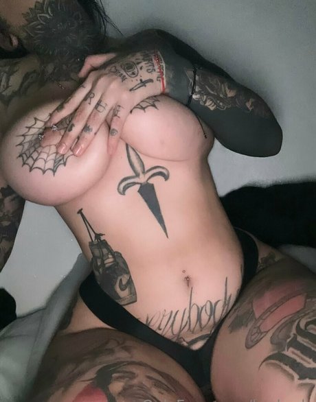 bad grl_ sex model picture