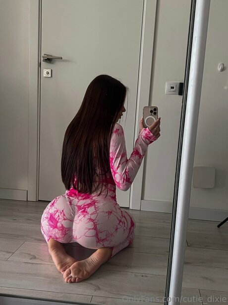 Cutie Dixie hd star photo