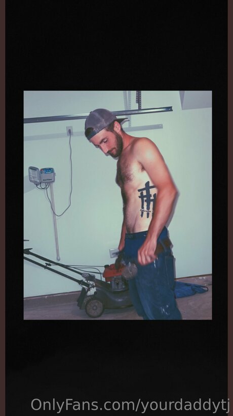 Yourdaddytj free model galleries