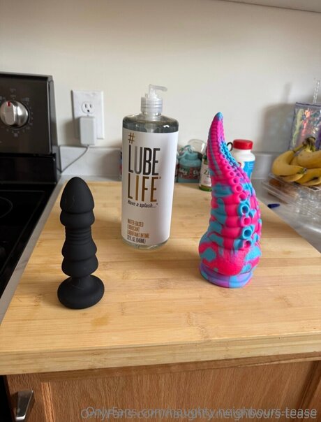 Naughty Neighbours Tease pornstar art img