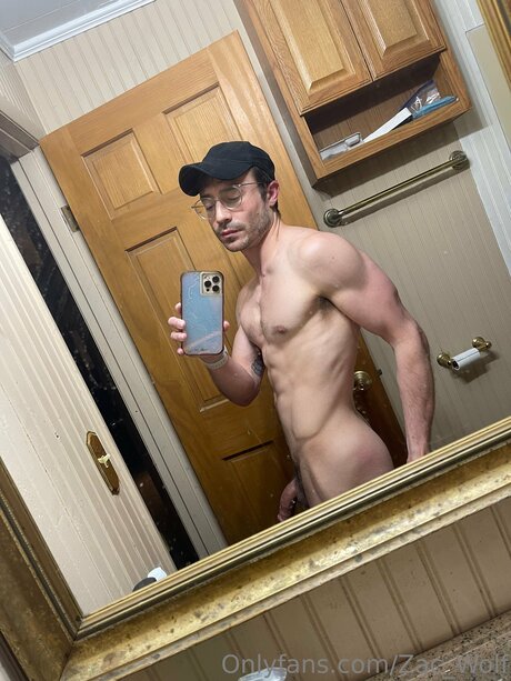 Zac Wolf model naked picture