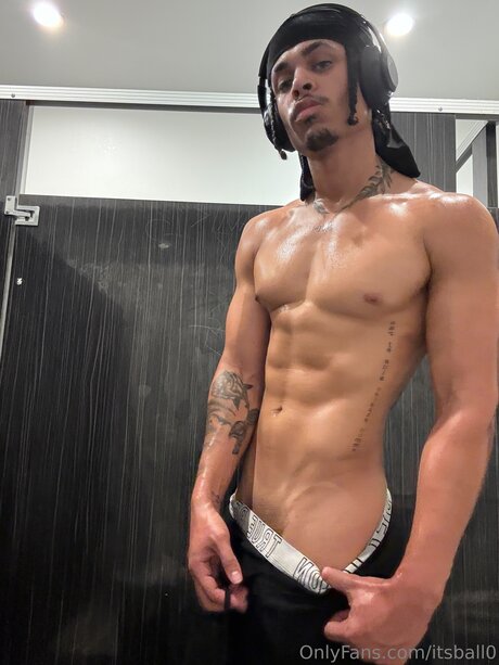 Itsball0 star sexy pics