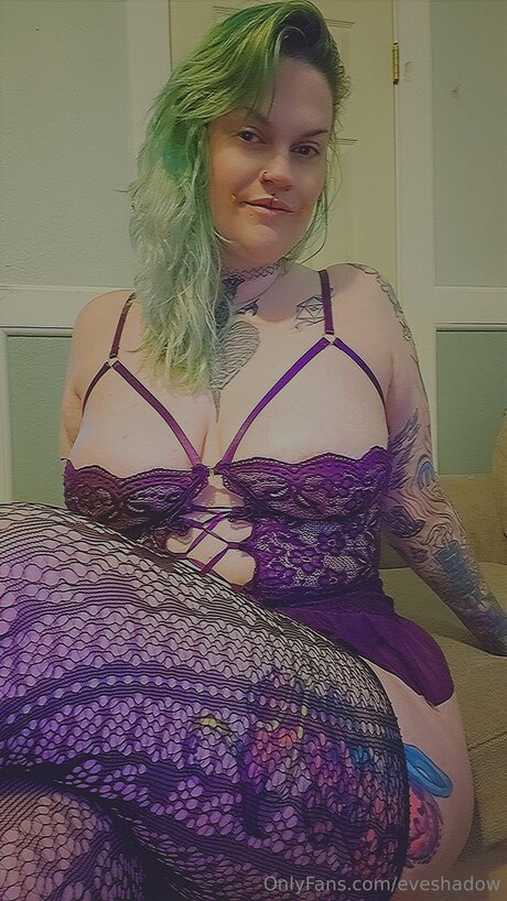 Eveshadow perfect model pics