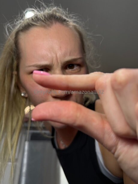 Nancymulkey model pornographic image