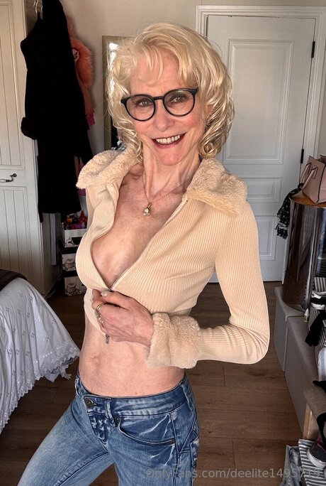 Deelite1495719 model nice photo