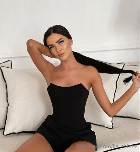 Shine Lia high quality star pic