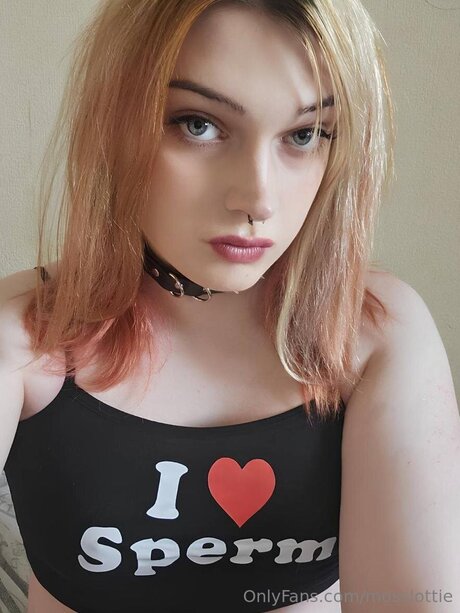 Mosslottie nudes actress gallery