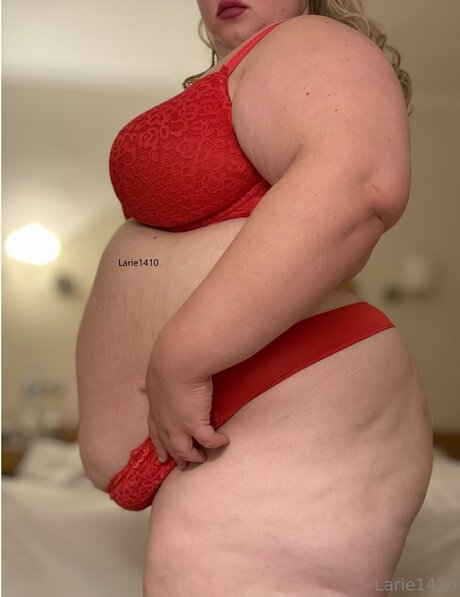 Larie141000 star porn archive